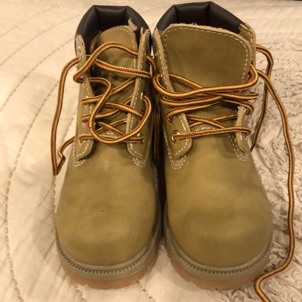 SMART fit Boots for Boys Size 10.5